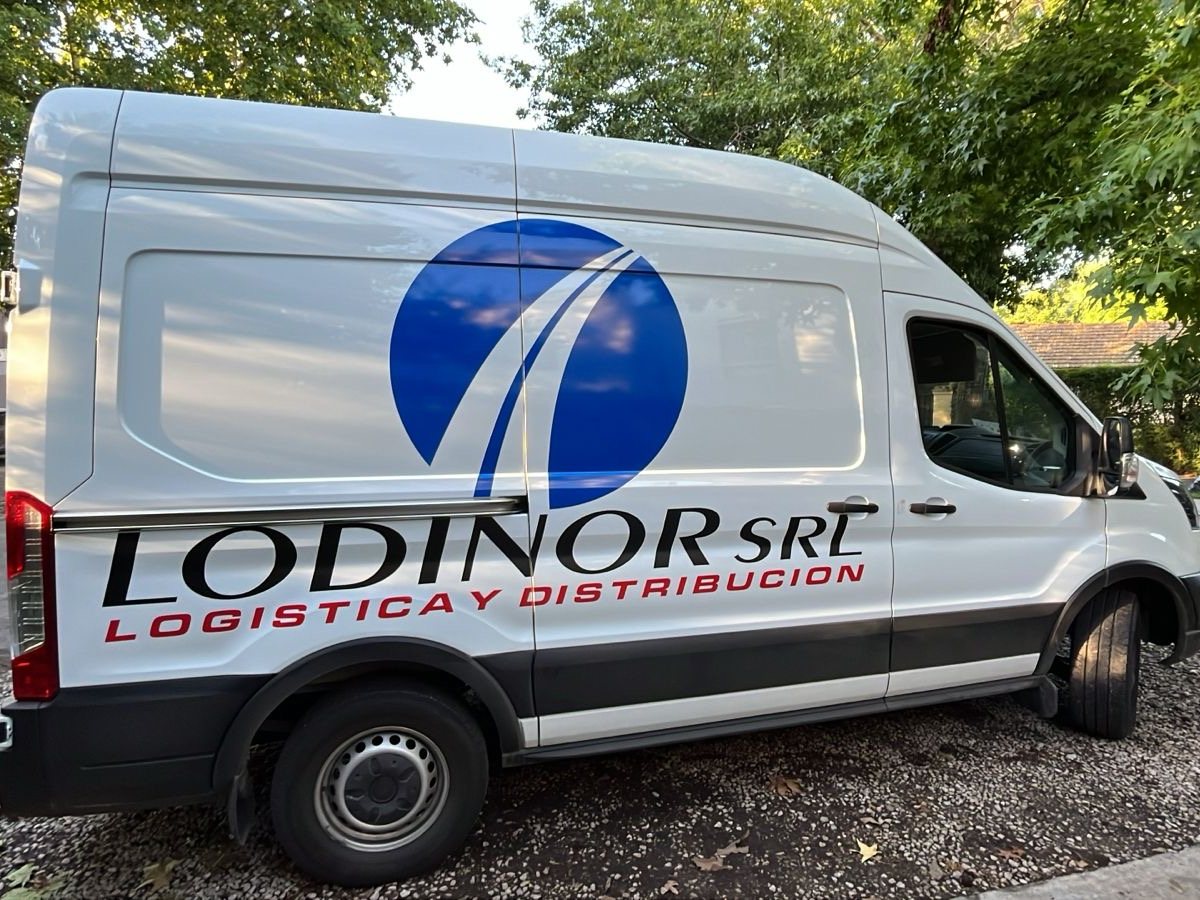 Furgón Ford Transit de Lodinor, 3 pallets